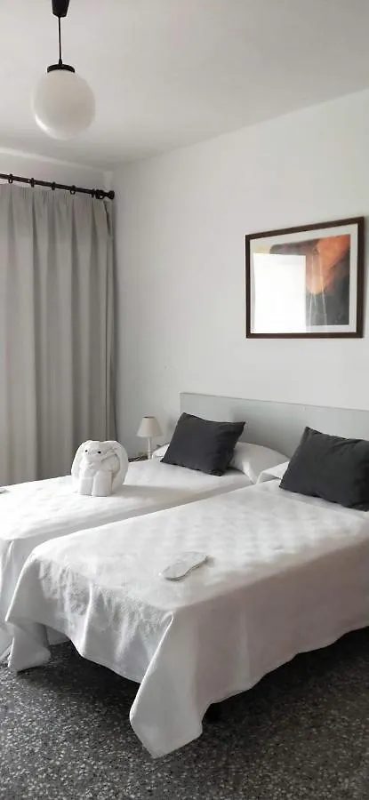 Hostal S'Algaret Fornells  2*, Fornells (Menorca)