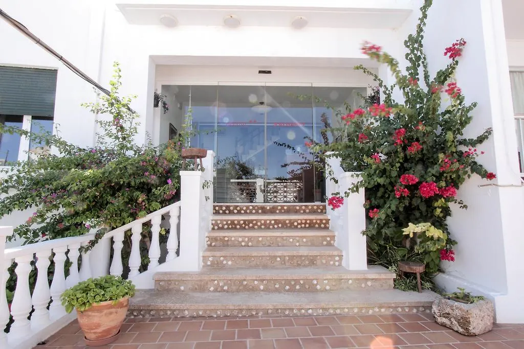Hostal S'Algaret Fornells  Hotel